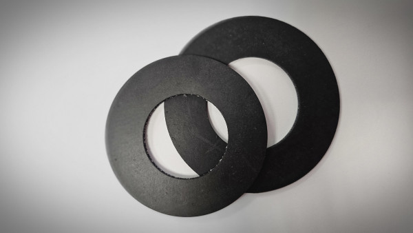 těsnění přírubové DN15 guma 22x51x2mm VODA